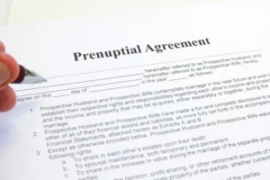 Default Clauses in Prenups